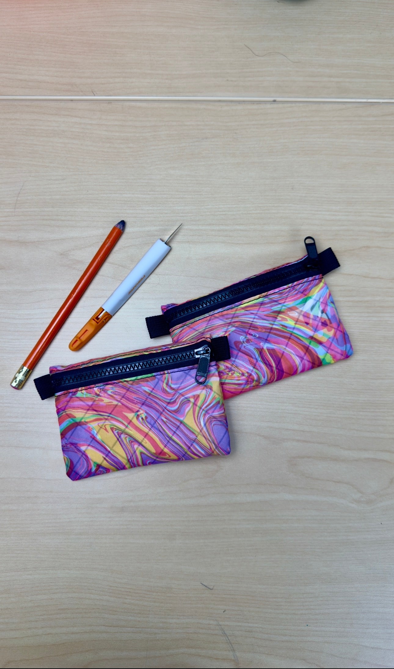 The “Swirly” zipper pouch image 1